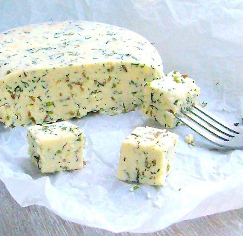 Домашний сыр с зеленью MLdMHYF2Ef8